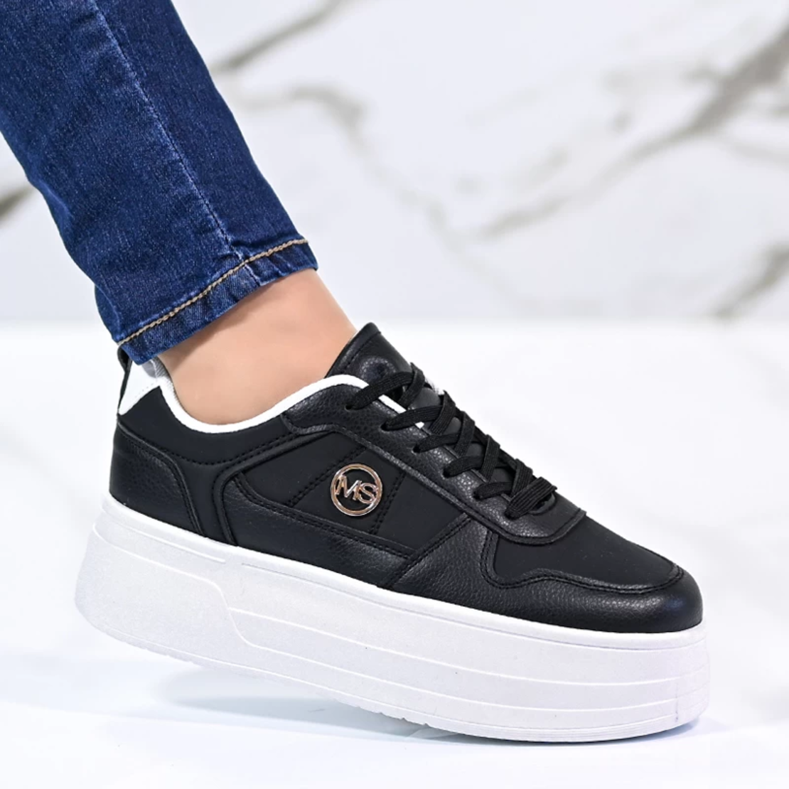 Дамски модни кецове с висока подметка D5741-1 black