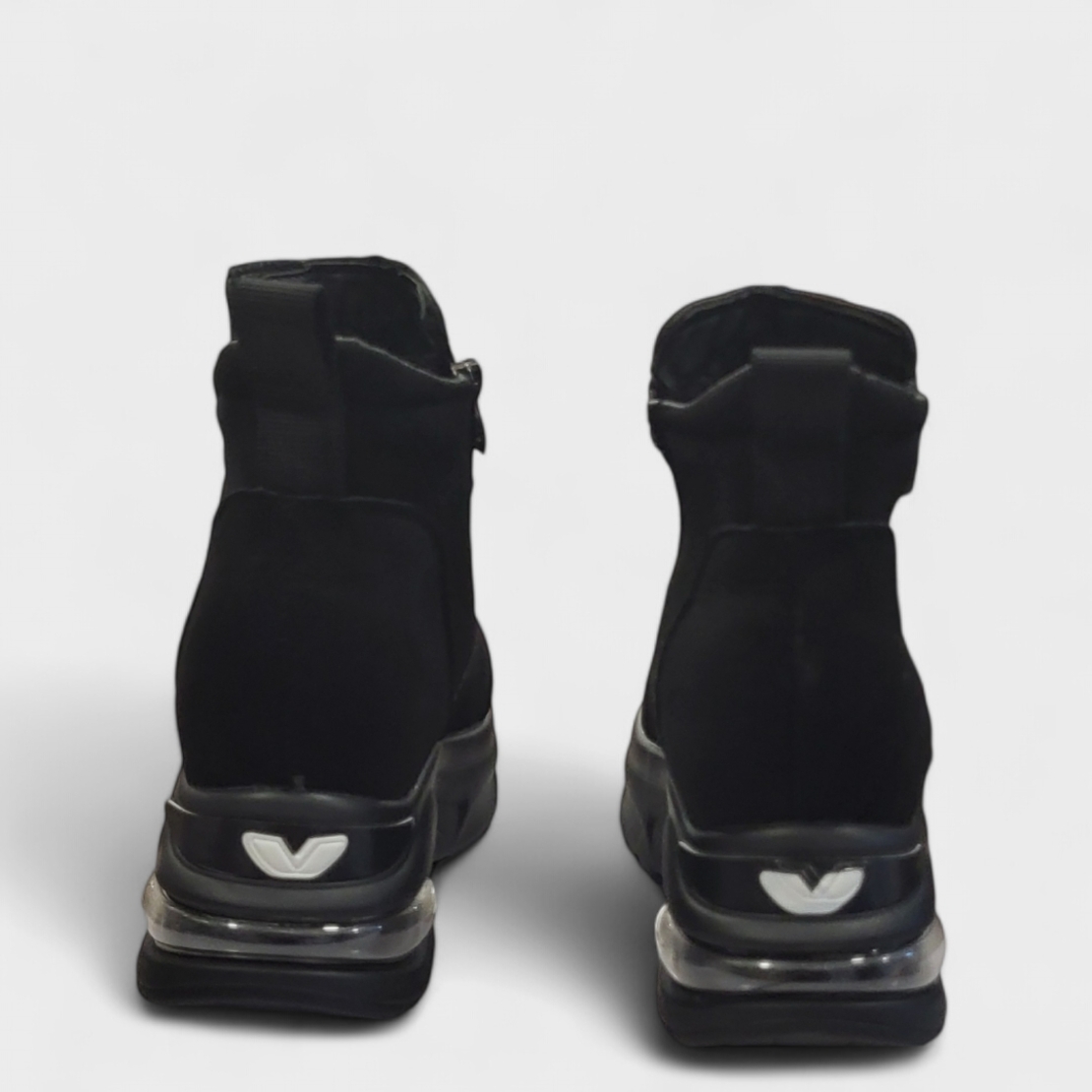 Дамски боти на платформа с топла подплата модел: 3810 black