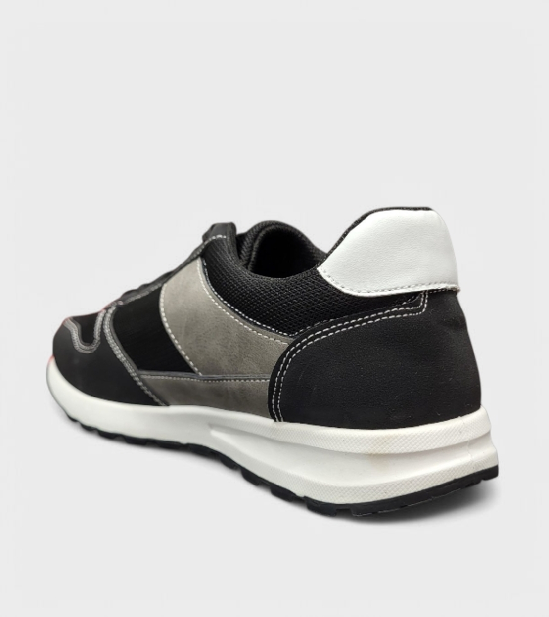 Мъжки спортни маратонки Speed в черно и сиво – 933 black