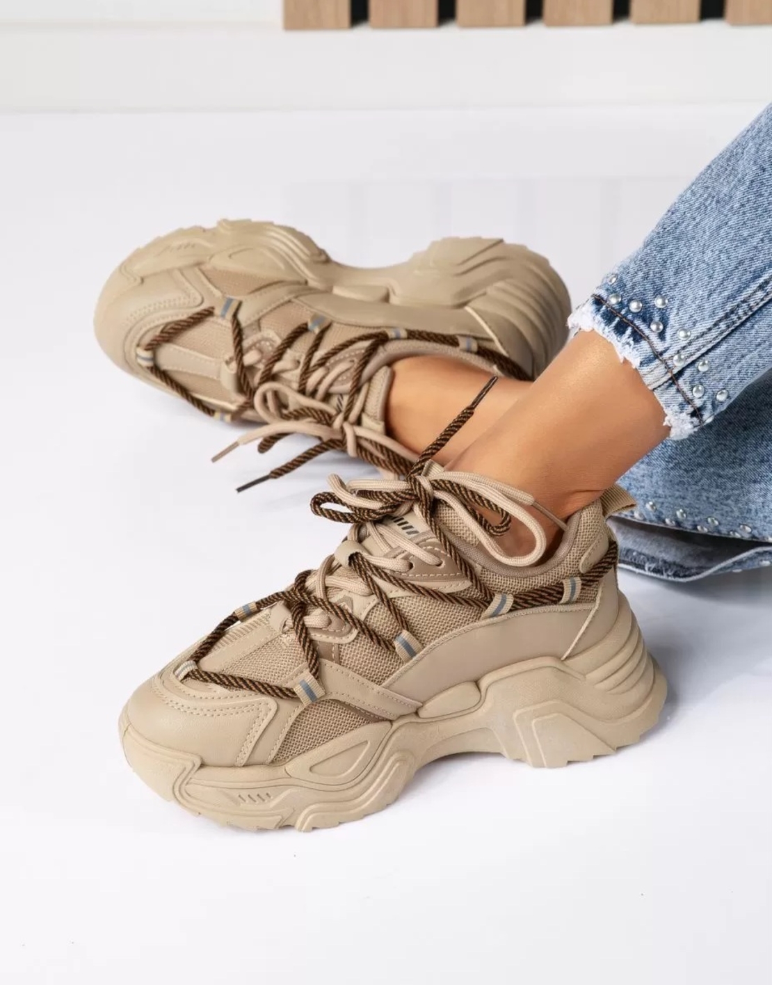 Дамски чънки маратонки на платформа в цвят Каки модел:XQ105 beige