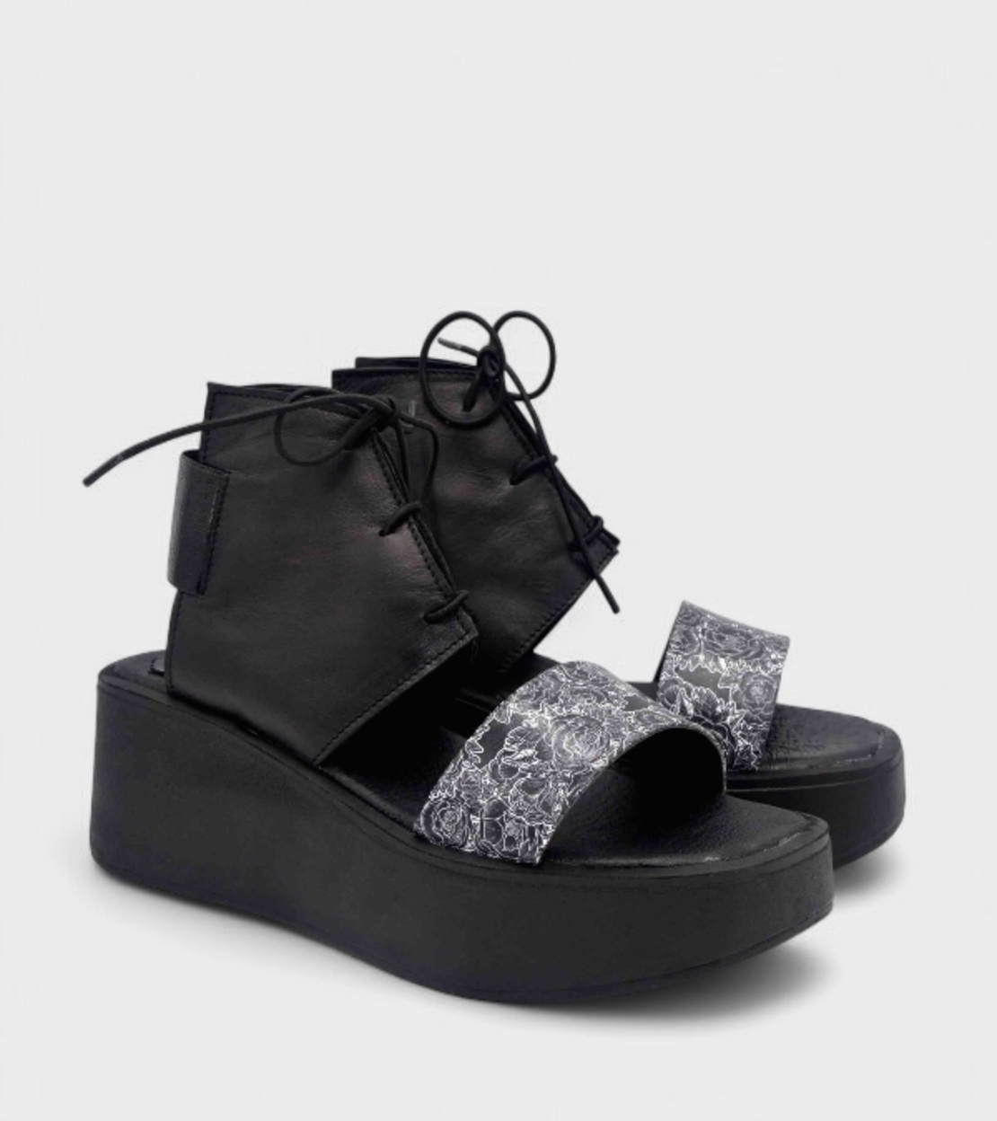Дамски Сандали на Платформа 22258-1457 Nero – Черни, Естествена Кожа, Флорален Дизайн