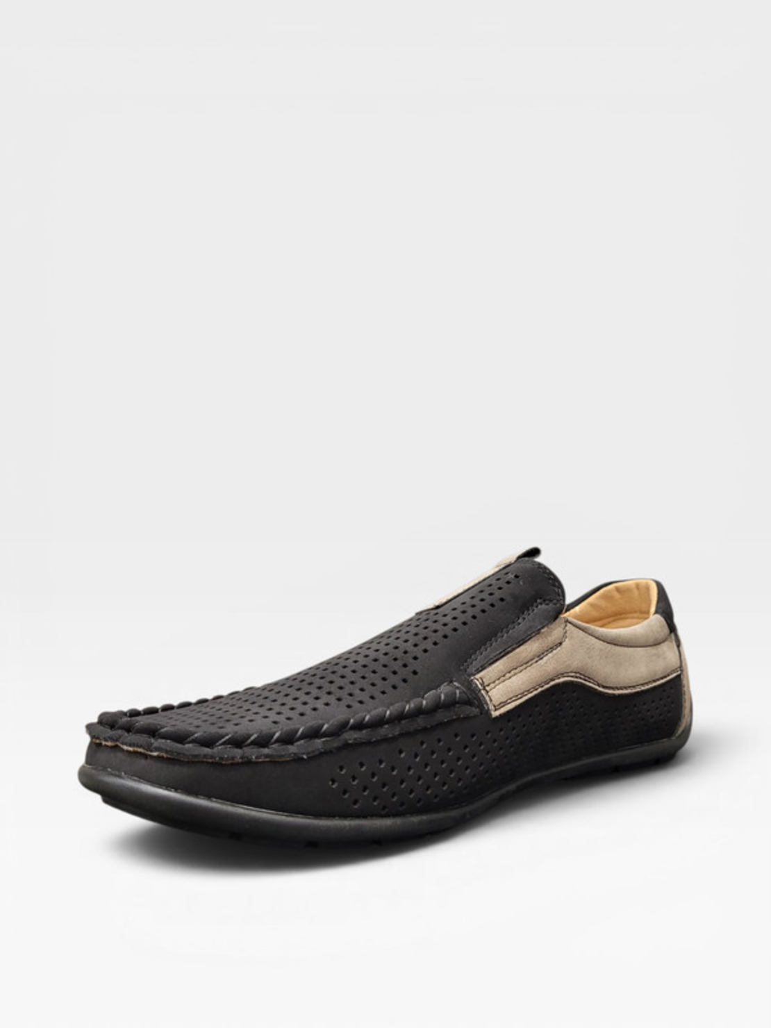Мъжки мокасини с перфорация в черно и бежово S571-1 black