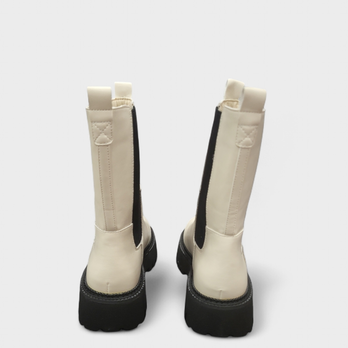 Модерни дамски боти с ластик в черен цвят модел: BT Cira beige/black