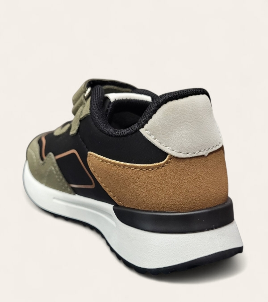 Детски маратонки с велкро лепенка и модерна визия – W014294 Khaki