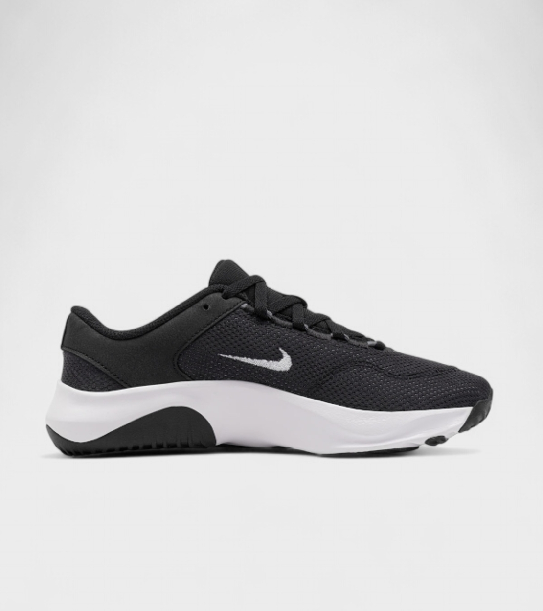 Мъжки маратонки Nike Legend Essential 3 NN black/white-iron gray