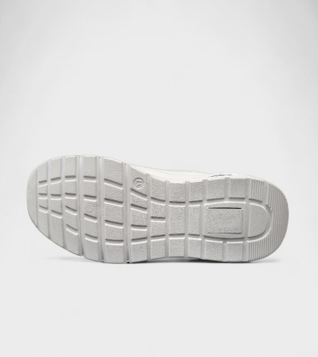 Дамски маратонки на платформа W210117 white