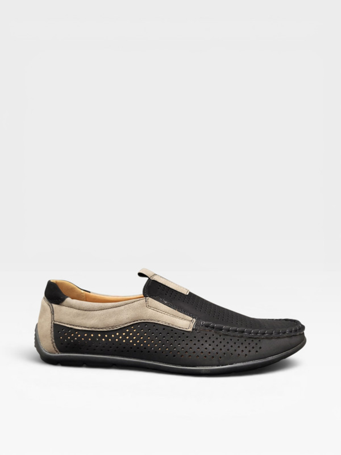 Мъжки мокасини с перфорация в черно и бежово S571-1 black