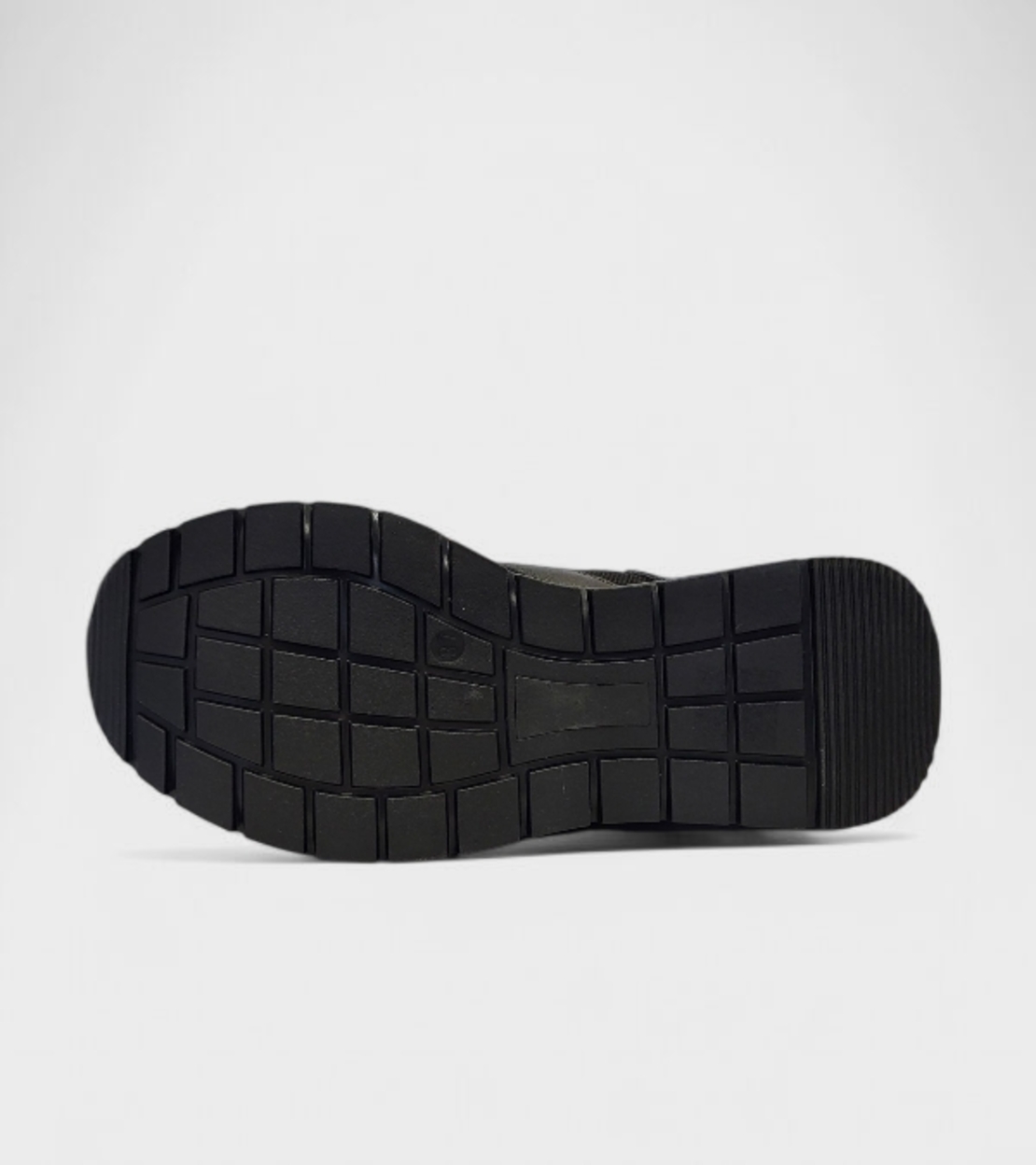 Дамски маратонки Black Luxe – Модерен стил с платформа JL05 Black