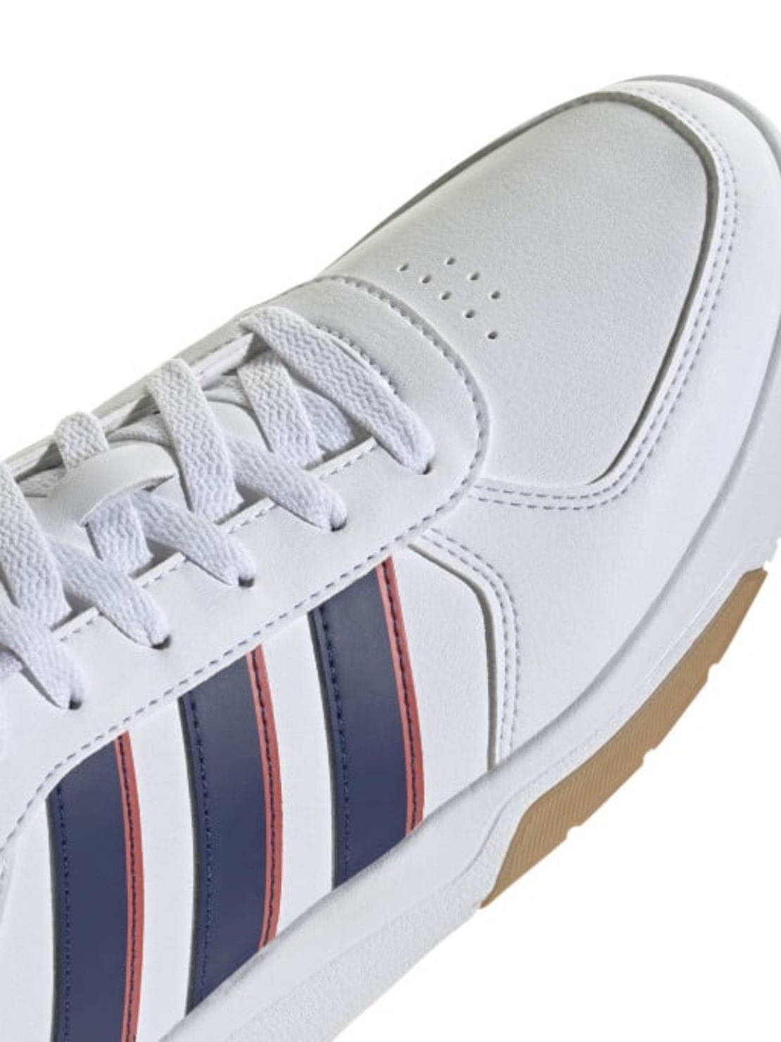 Мъжки бели кецове със сини ленти Adidas Courtbeat ID0507