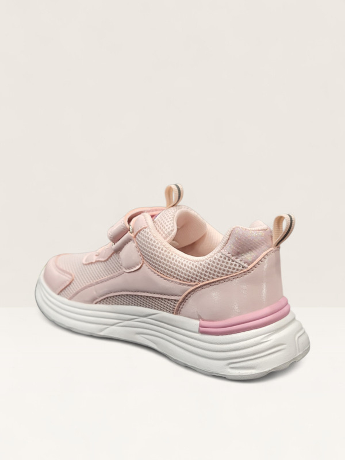 Детски маратонки с лепенка в розов цвят W585078 pink