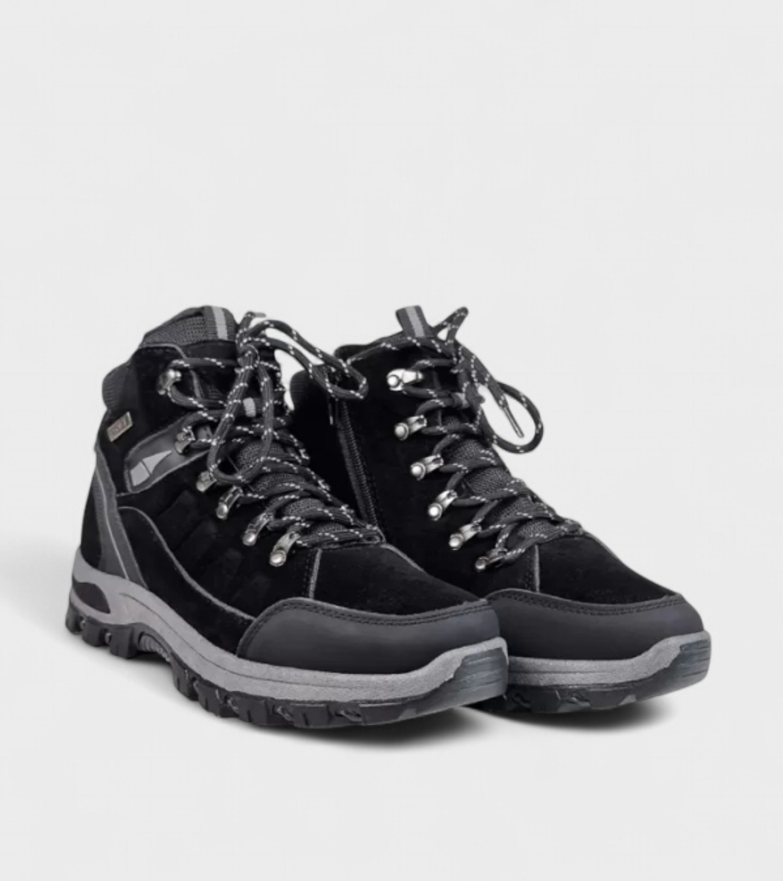 Юношески зимни боти в черно с дебела подметка и страничен цип – B2282-1