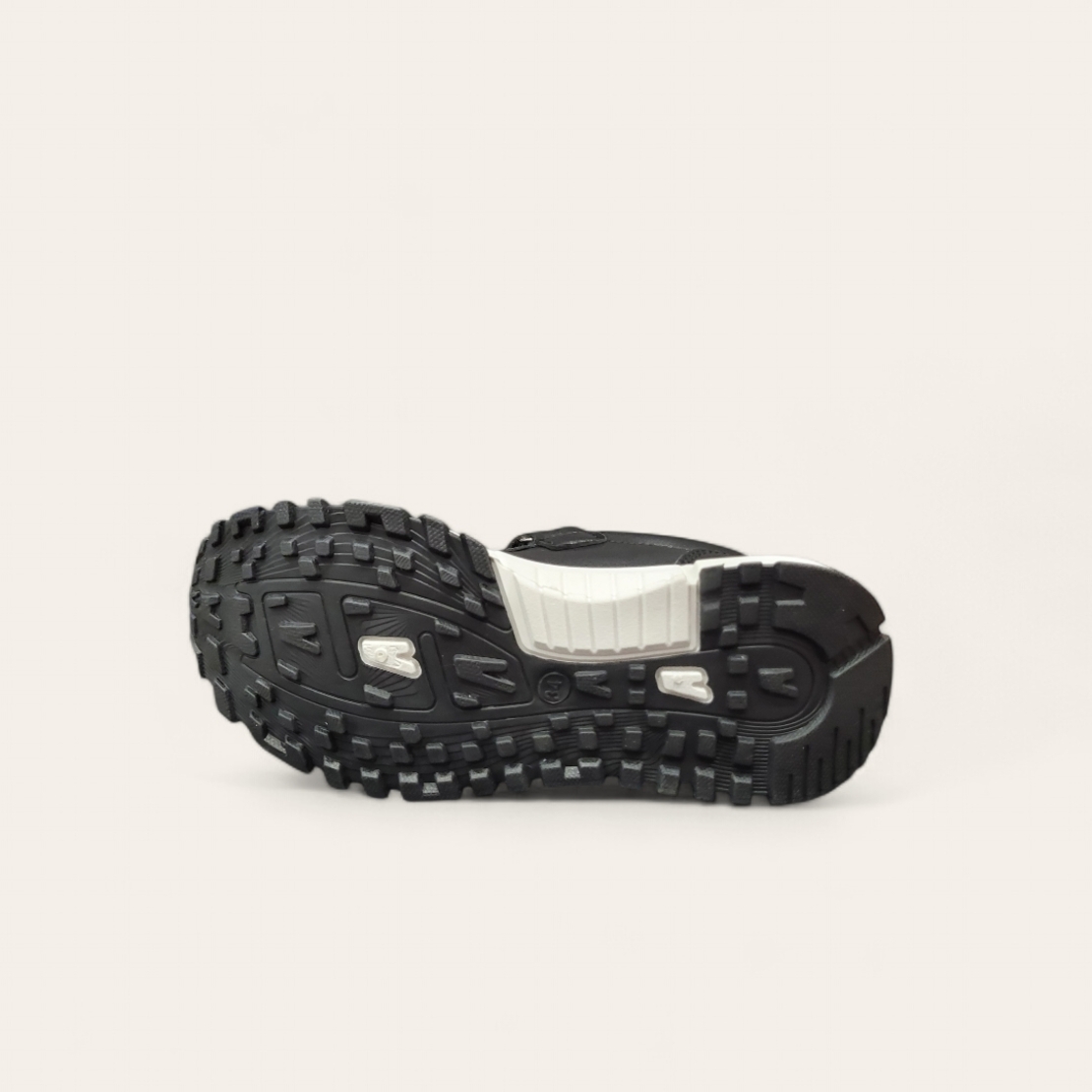 Детски маратонки в черен цвят с удобна гъвкава подметка модел: W210044 black