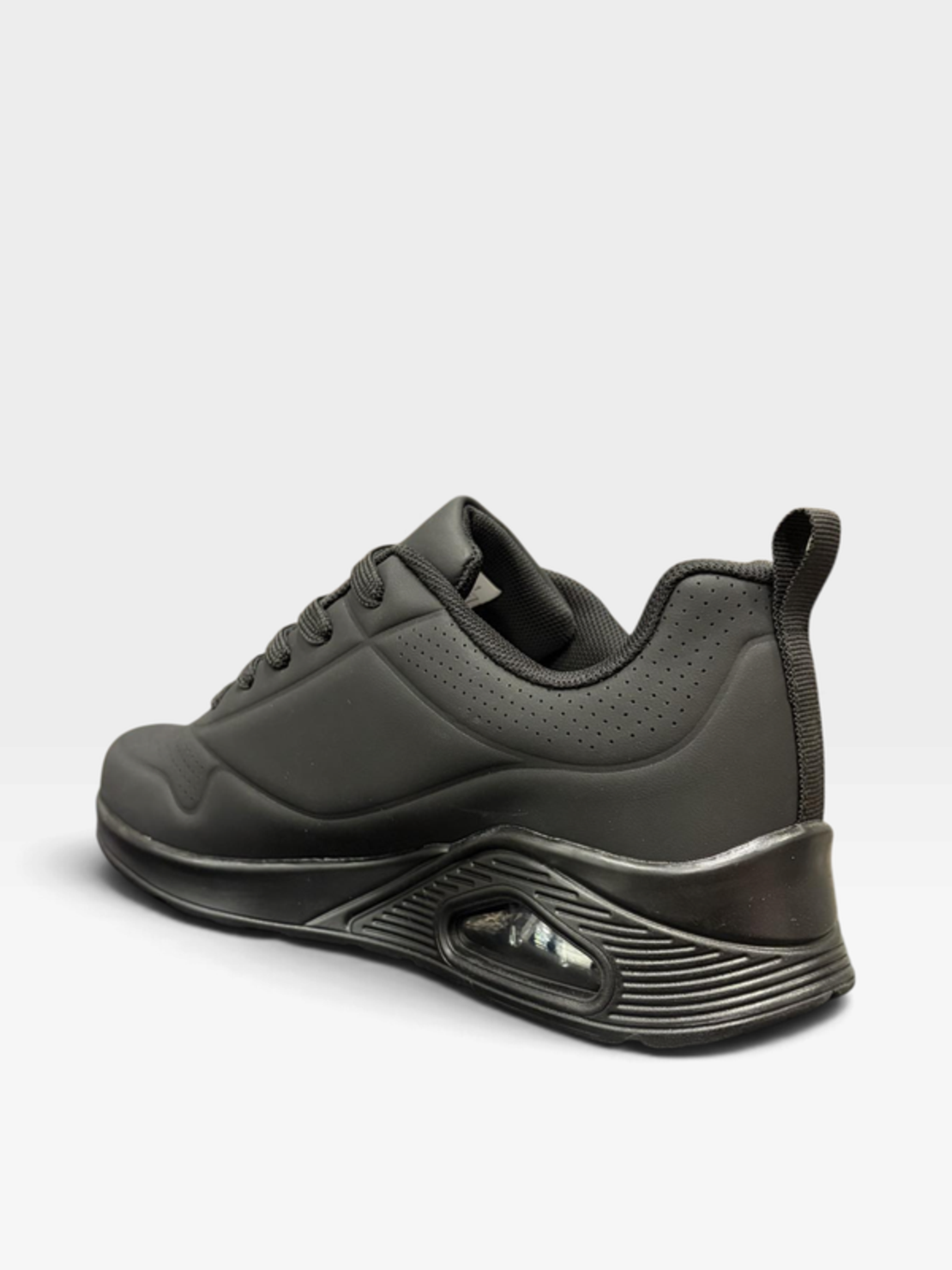 Дамски маратонки в черно D9157-1 all black