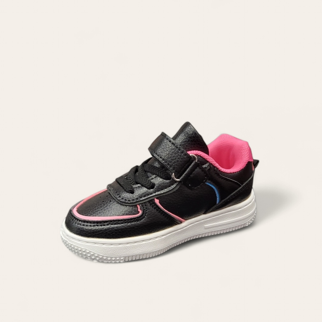 Детски кецове за момиче с равна подметка в черно и розово модел: 4035-1 black/rose