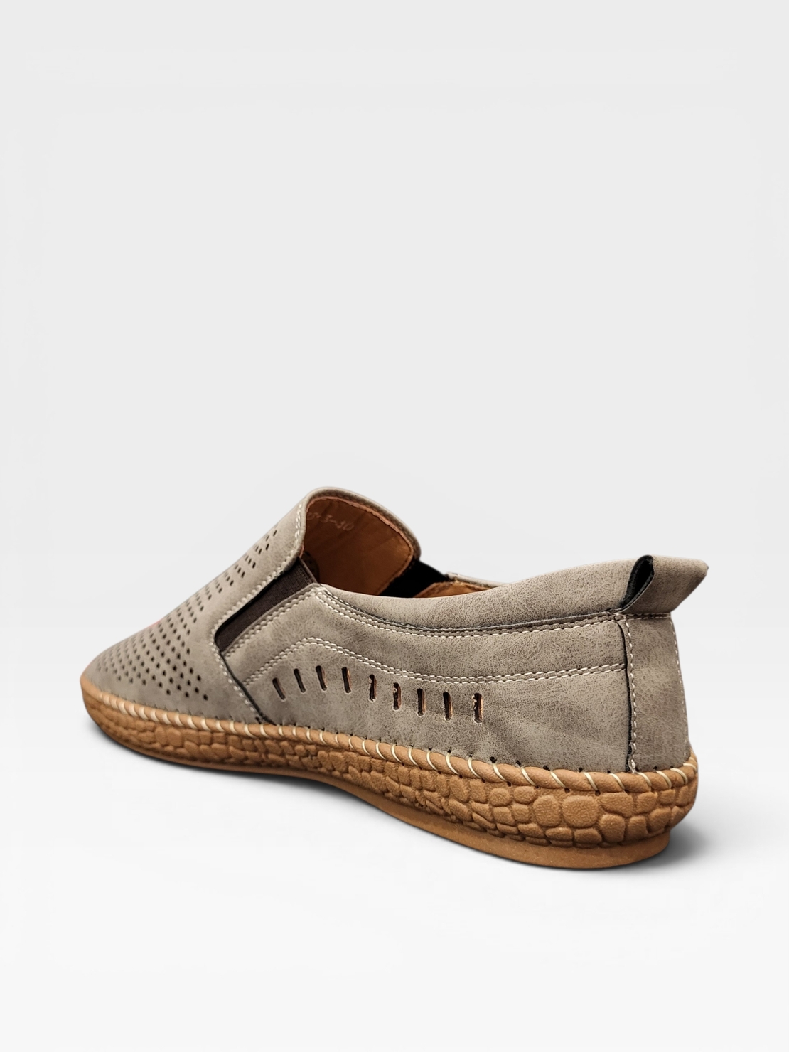Мъжки мокасини  с перфорация в кафяво-бежово S573-3 Khaki