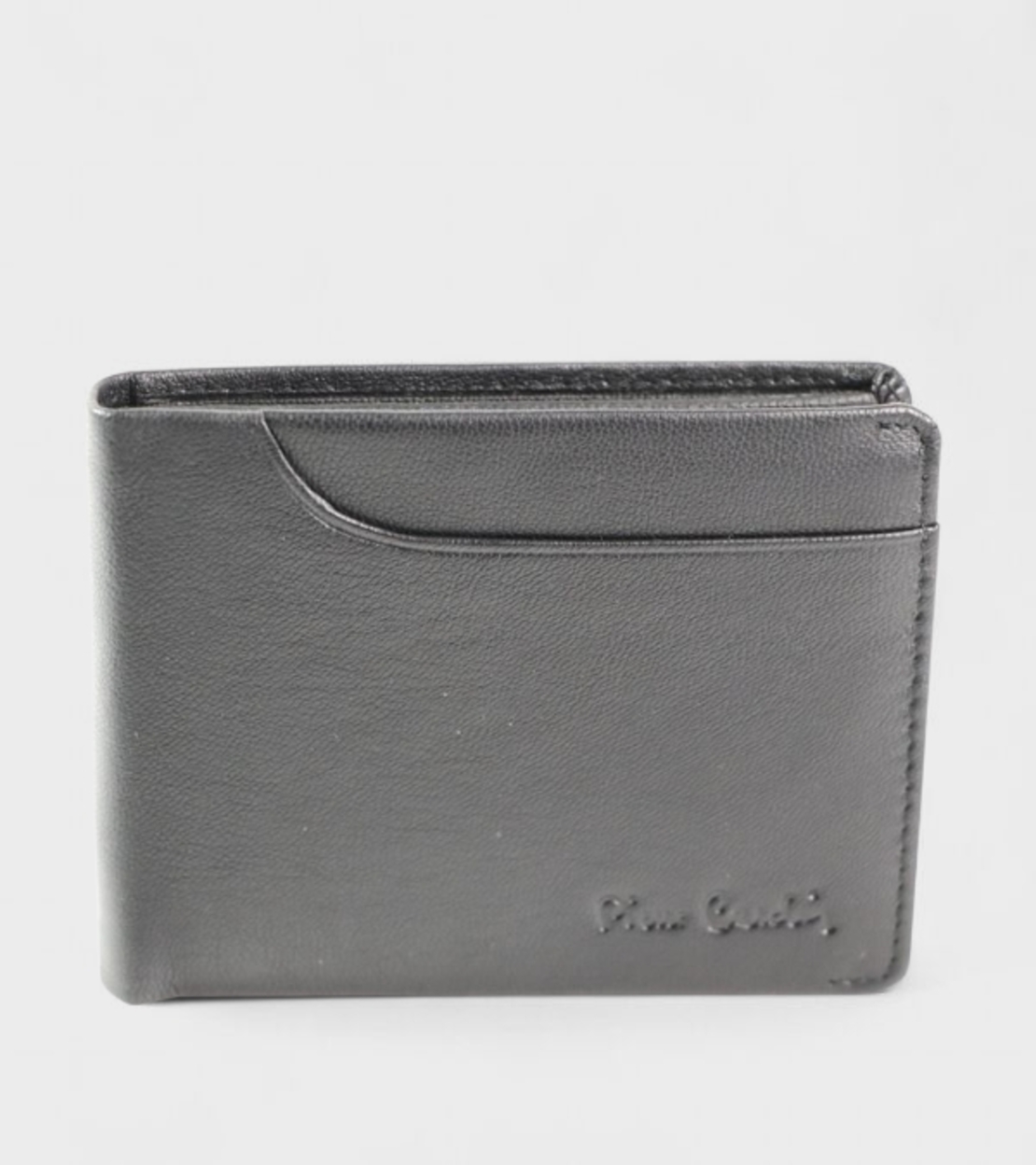Мъжки портфейл от естествена кожа в черно марка Pierre Cardin