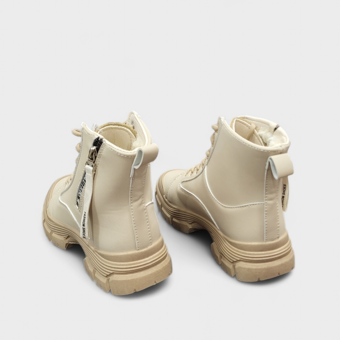 Спортни дамски боти в бежов цвят модел: F-51 beige