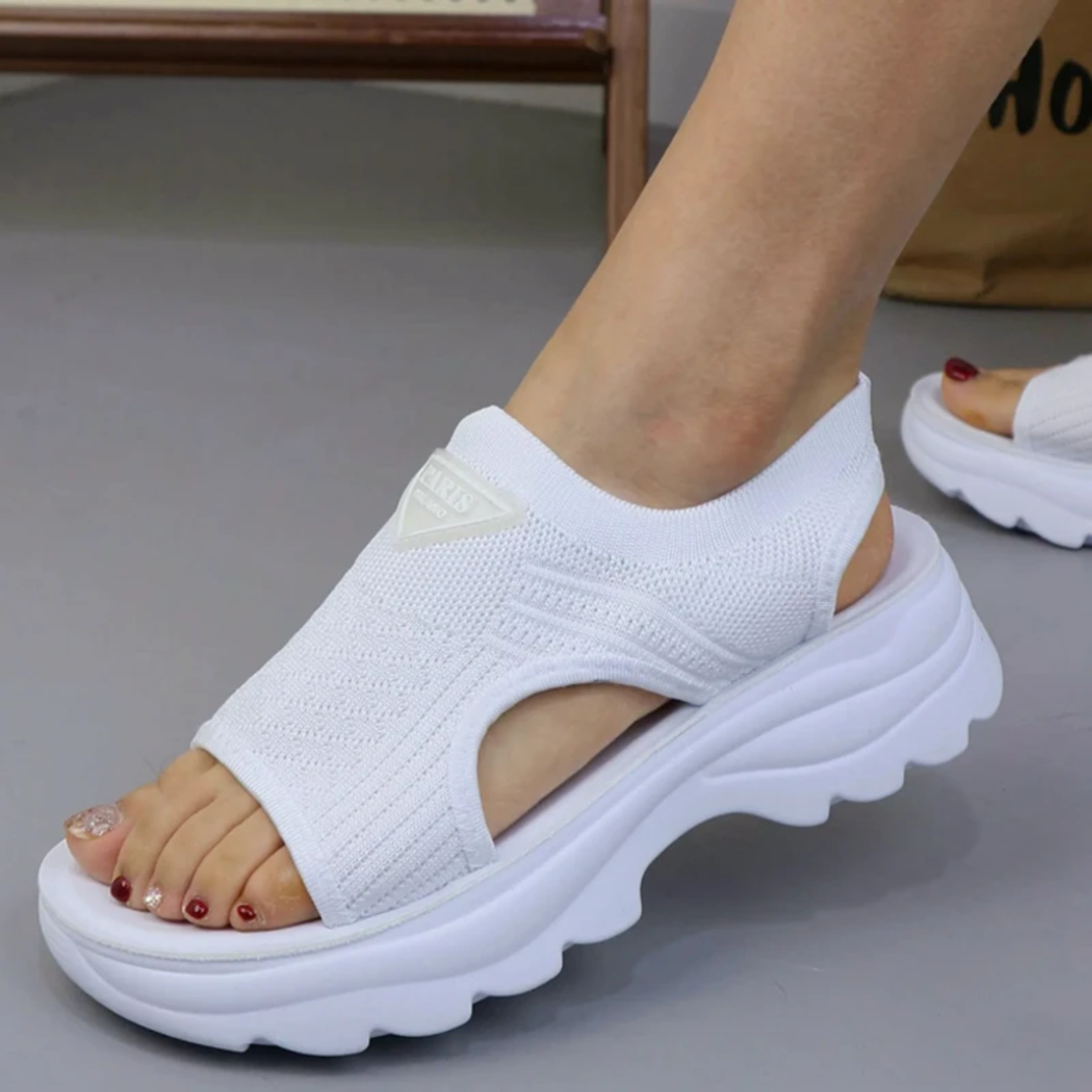 Дамски спортни сандали от плетена материя в бяло D2436-2 all white
