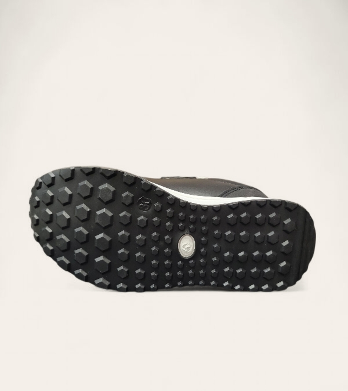 Детски маратонки в черно със златист акцент и велкро лепенка – W014295 Black