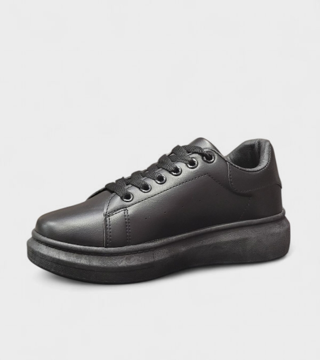 Стилни черни дамски кецове с повдигната подметка W081004 All Black