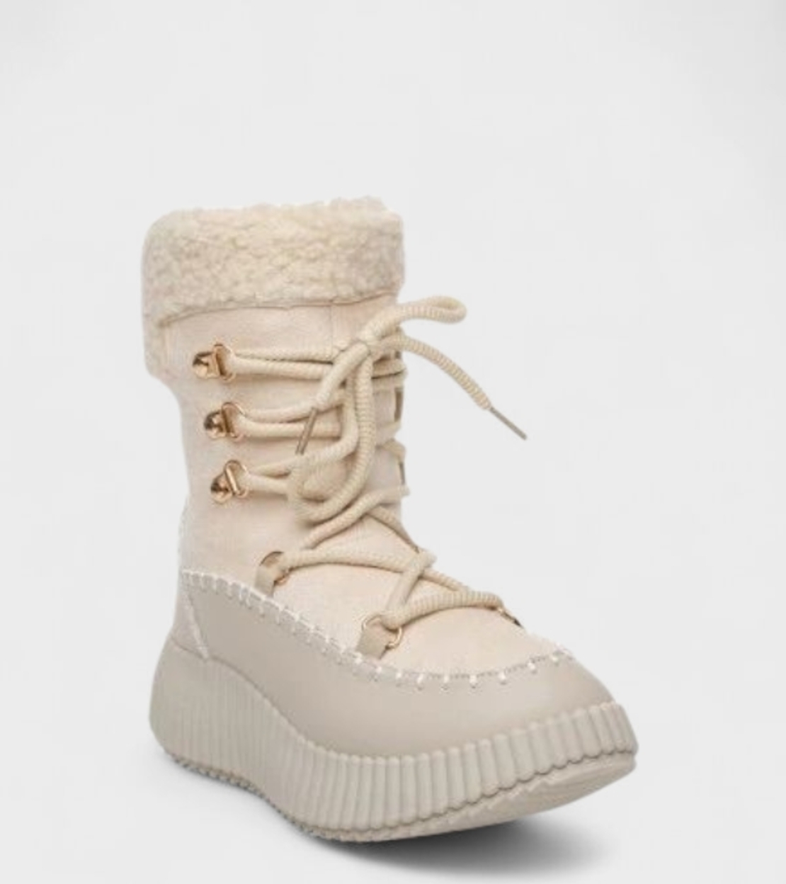 Топли дамски боти с пухкав хастар и връзки W210136 Beige