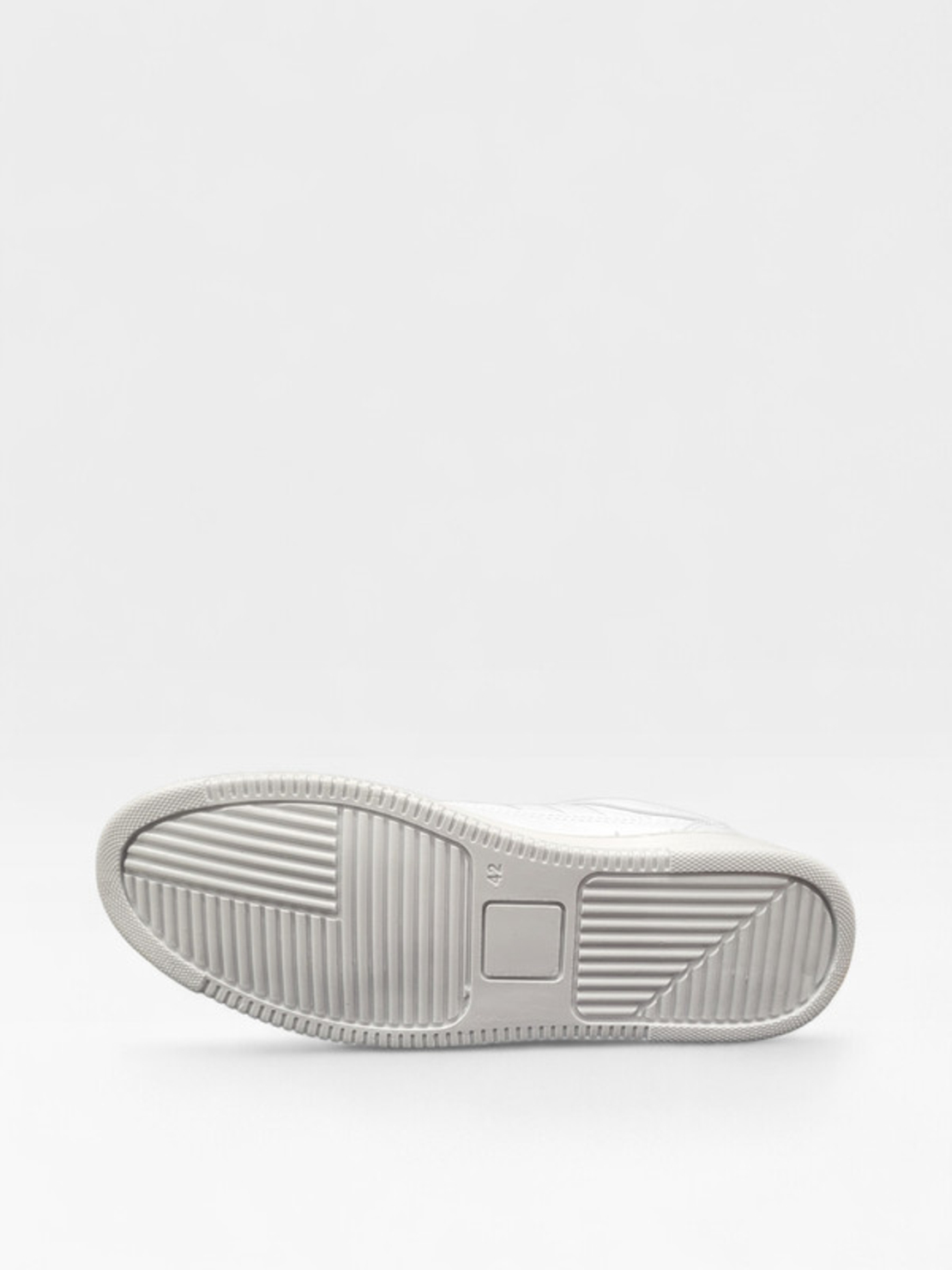 Мъжки кецове в бяло 07 mrd white