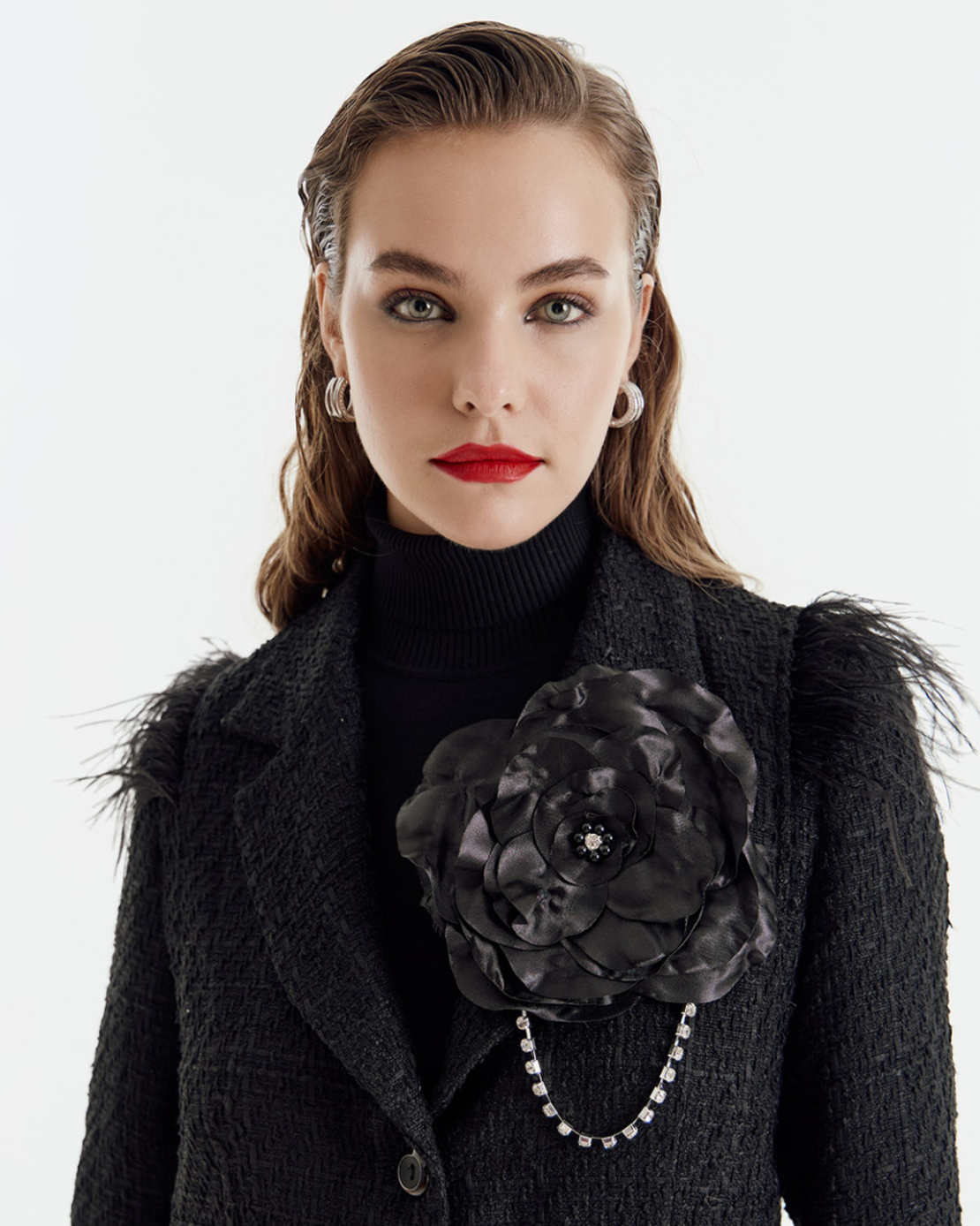 Tweed blazer with feather in black
