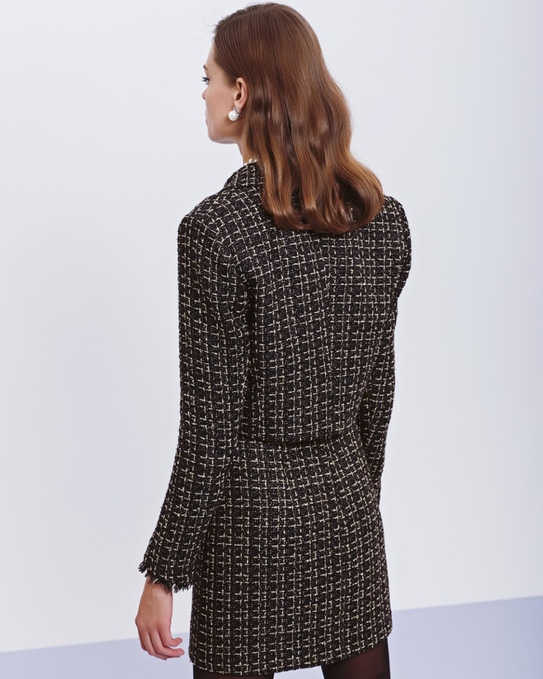 Cropped dark tweed blazer