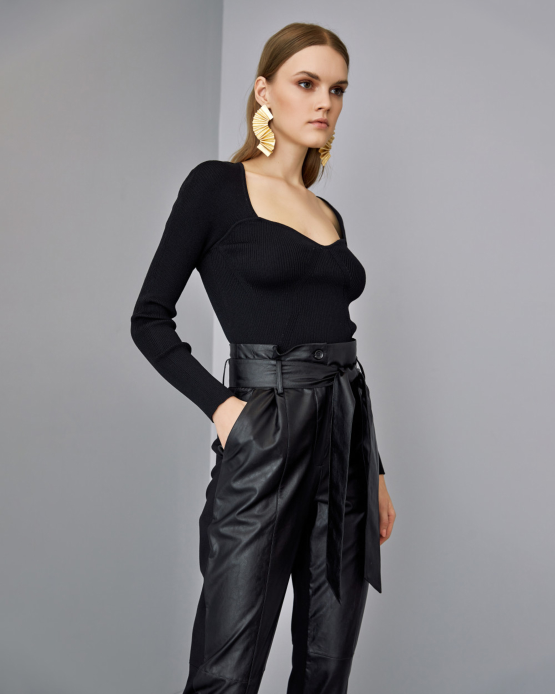 Ribbed knit top