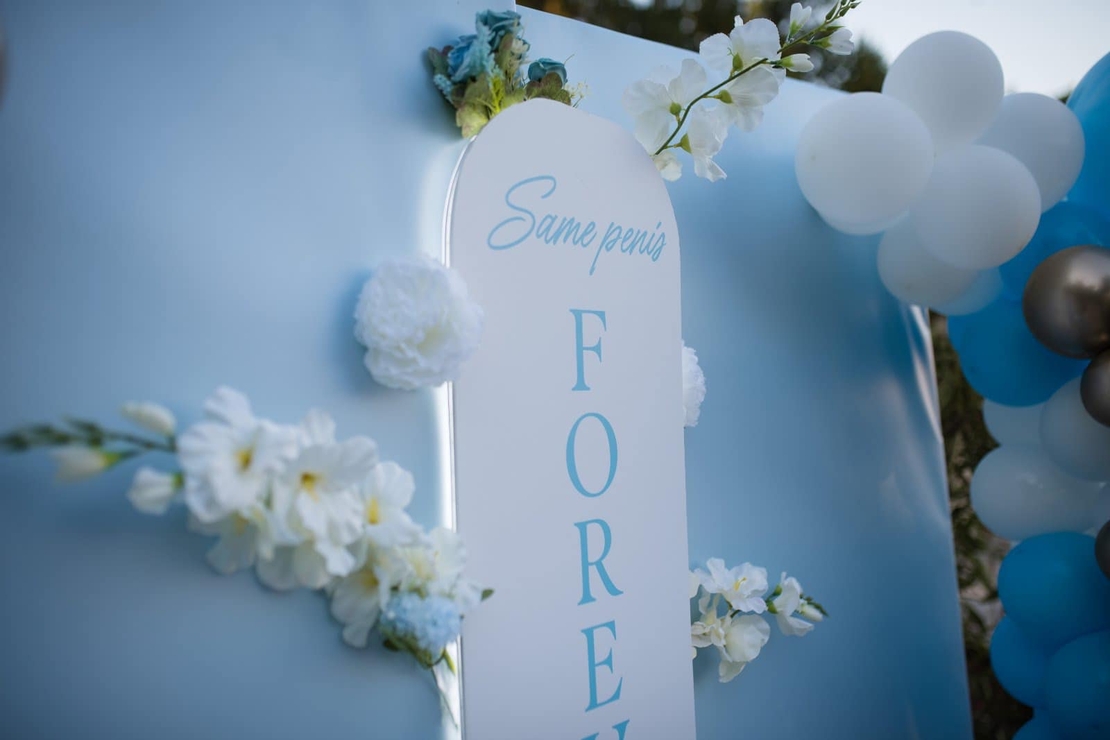 Светеща табела фигура