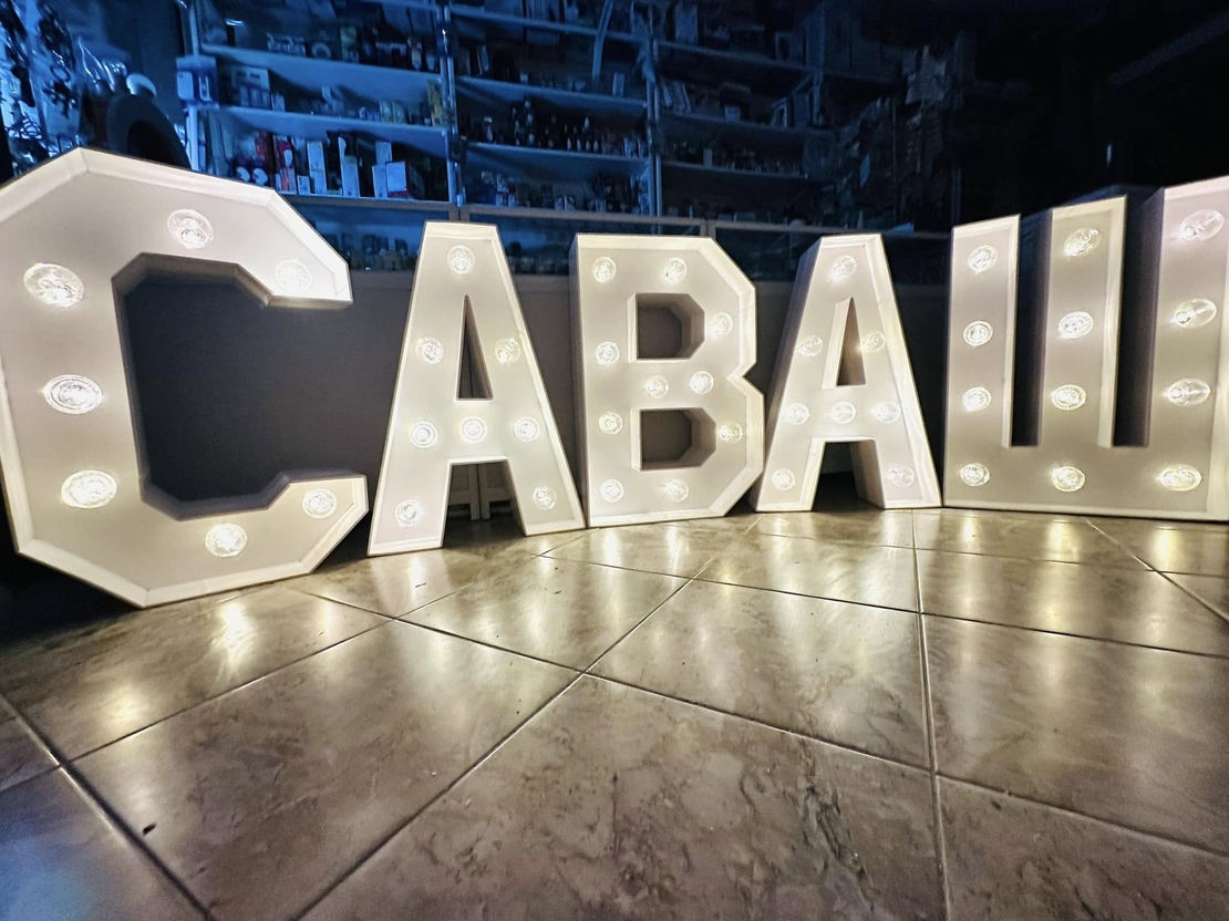 Светещи имена