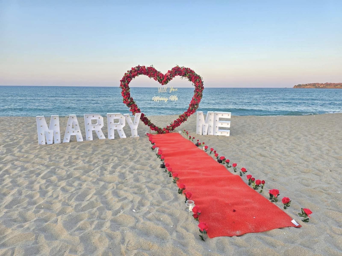 Светещ надпис MARRY ME  (на батерии)