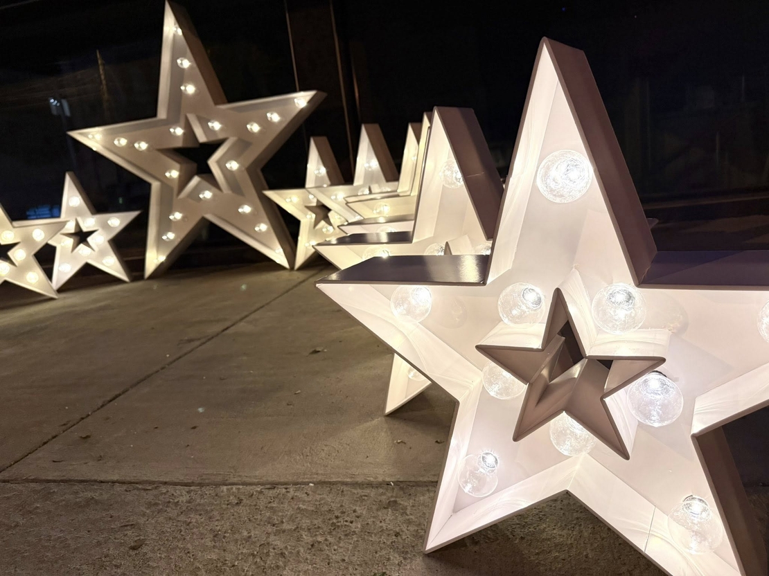 Светещи звезди на батеии/ток