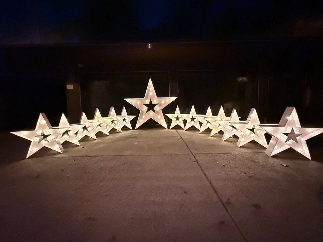 Светещи звезди на батеии/ток