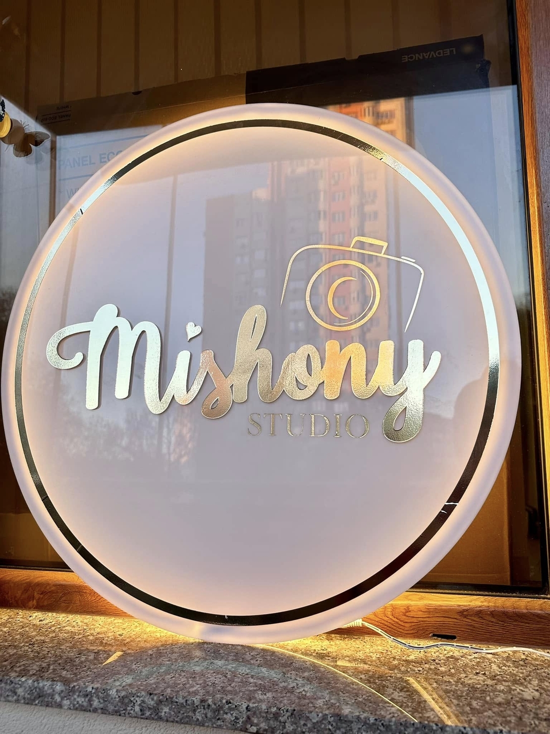 Светещи луксозни табели