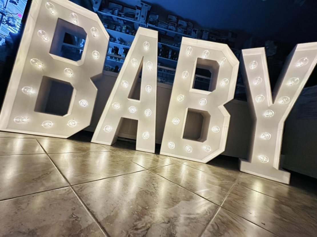 Светещ надпис OH BABY