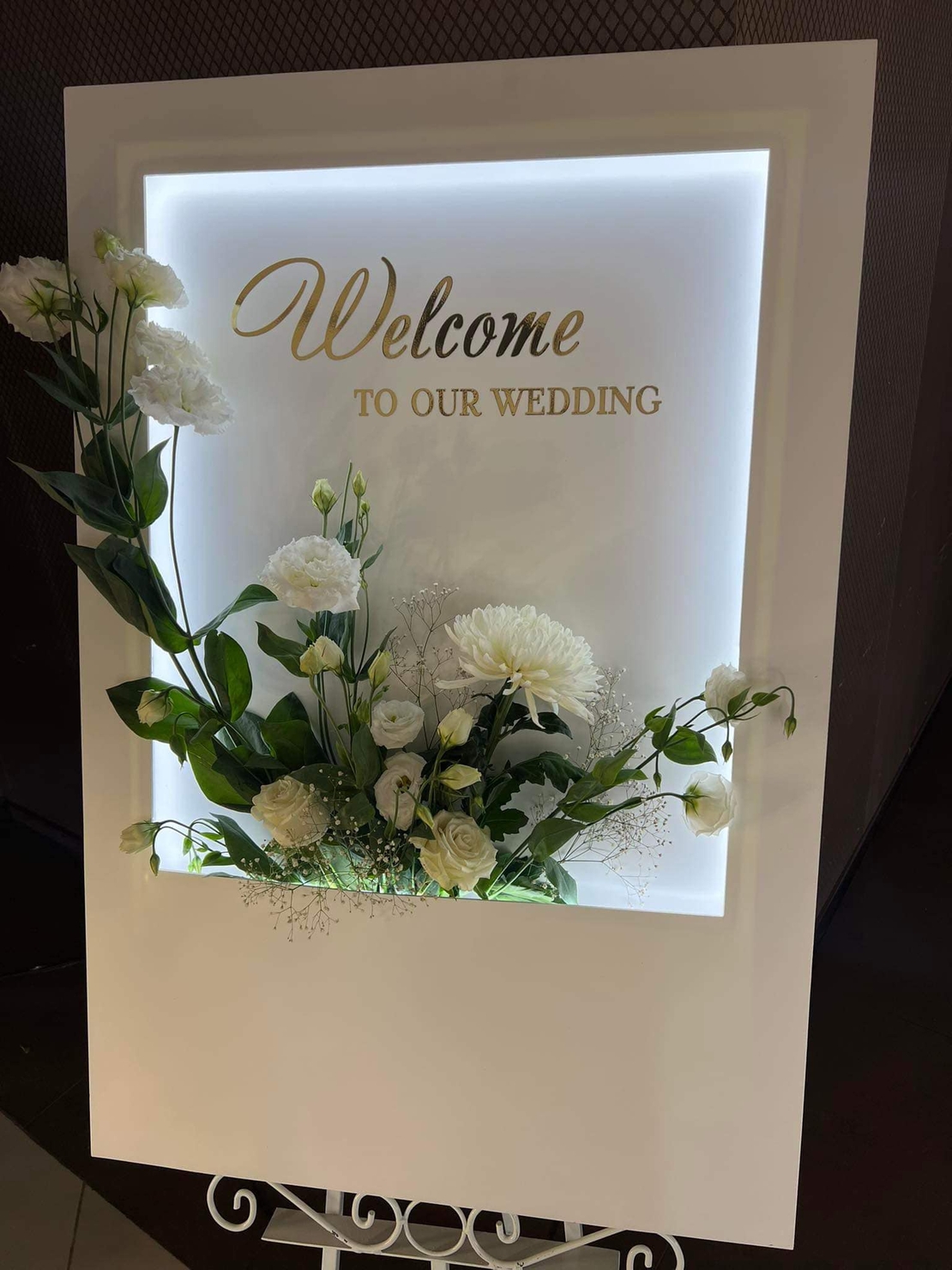 Светеща кашпа за цветя