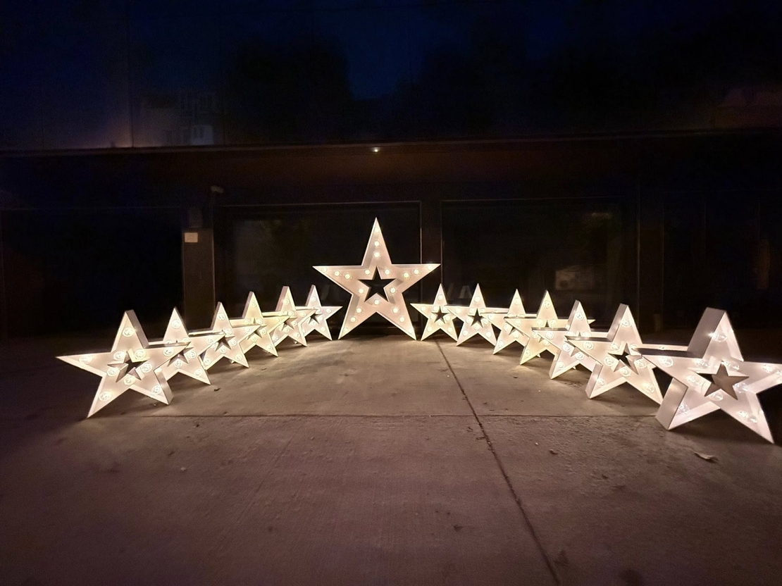 Светещи звезди на батеии/ток