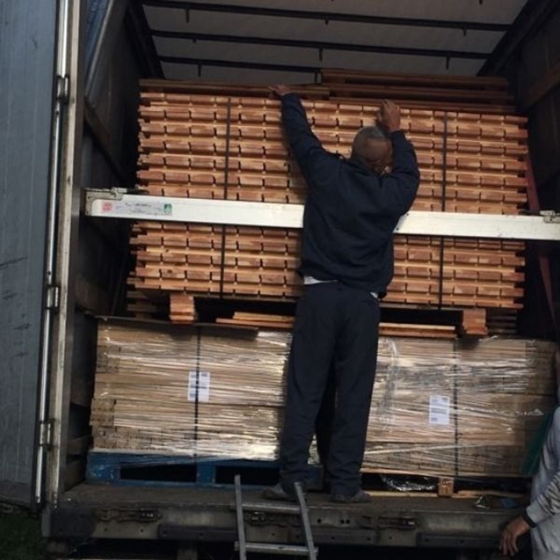 Дървени скари за стелажи, рафтове и дървени пътеки