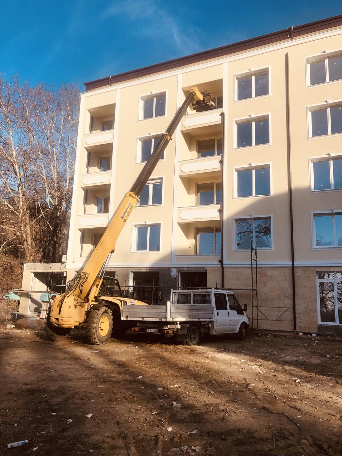 Услуги с челен товарач
