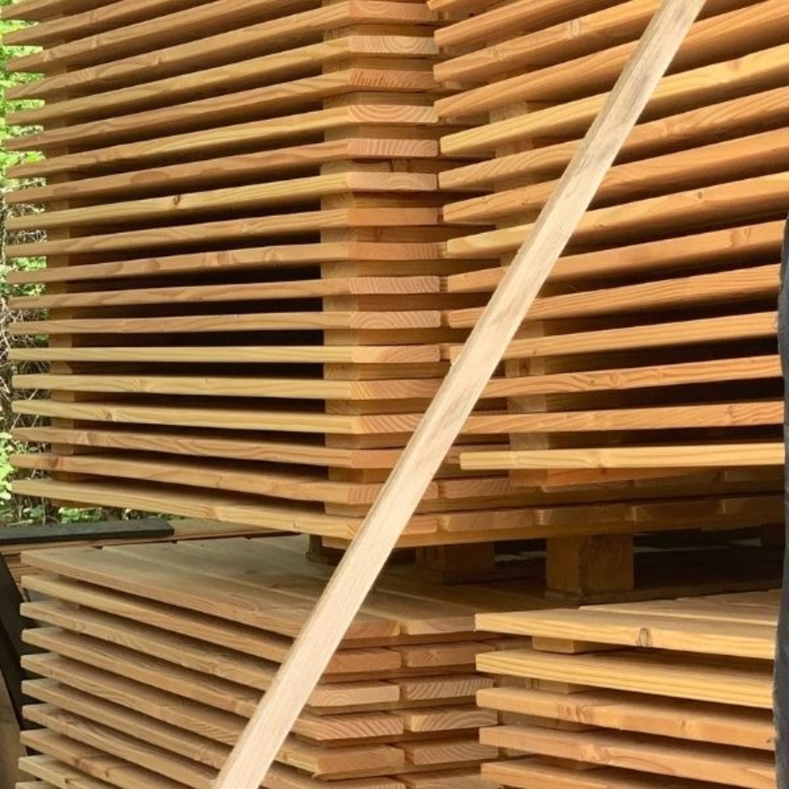 Дървени скари за стелажи, рафтове и дървени пътеки