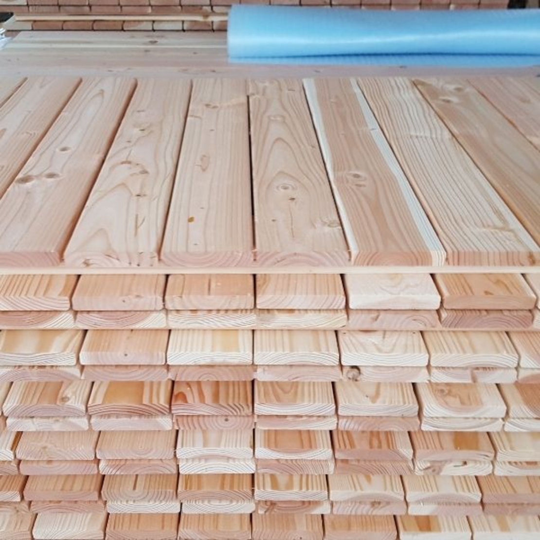 Дървени скари за стелажи, рафтове и дървени пътеки