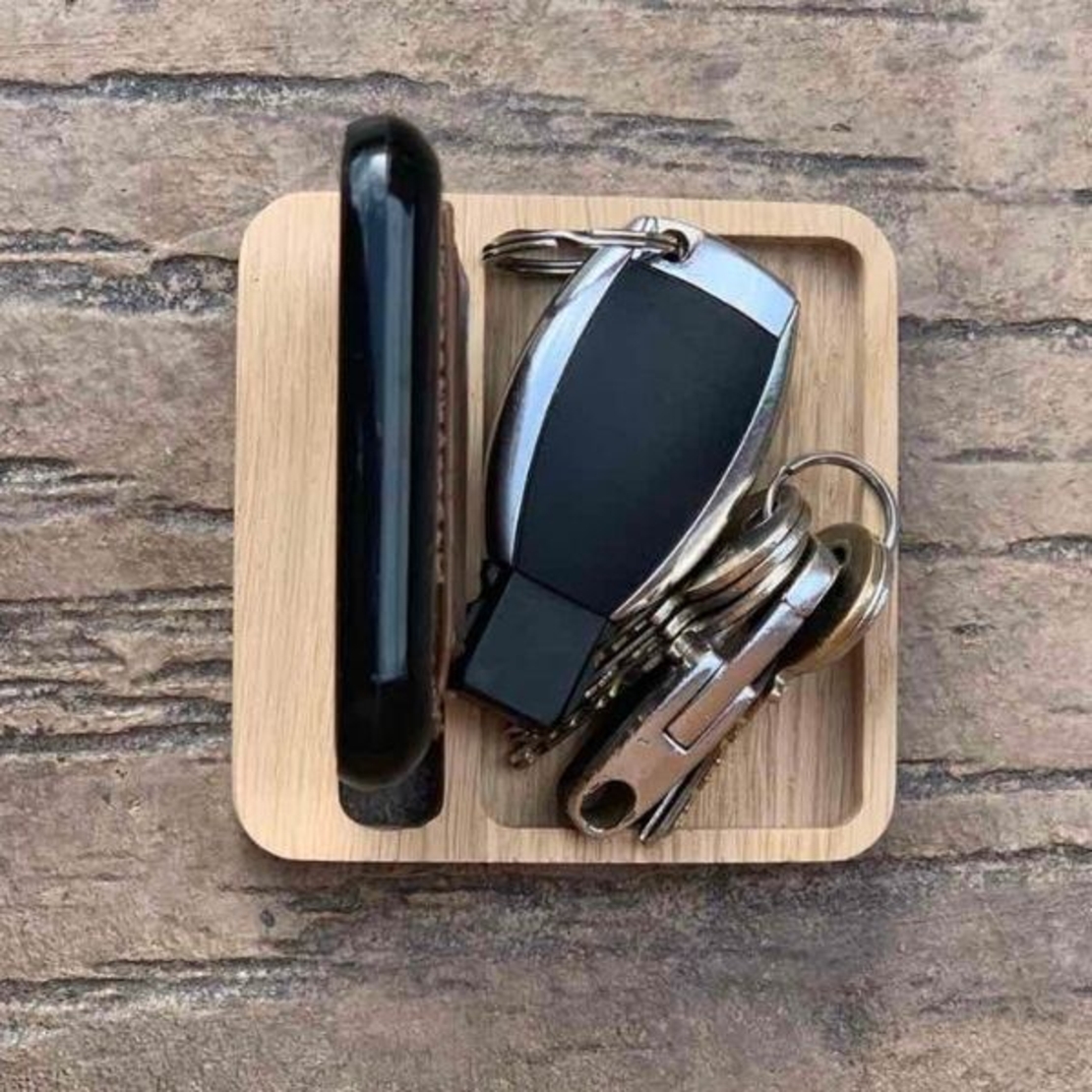 Дървена поставка за телефон и аксесоари Linea Desk – дъб