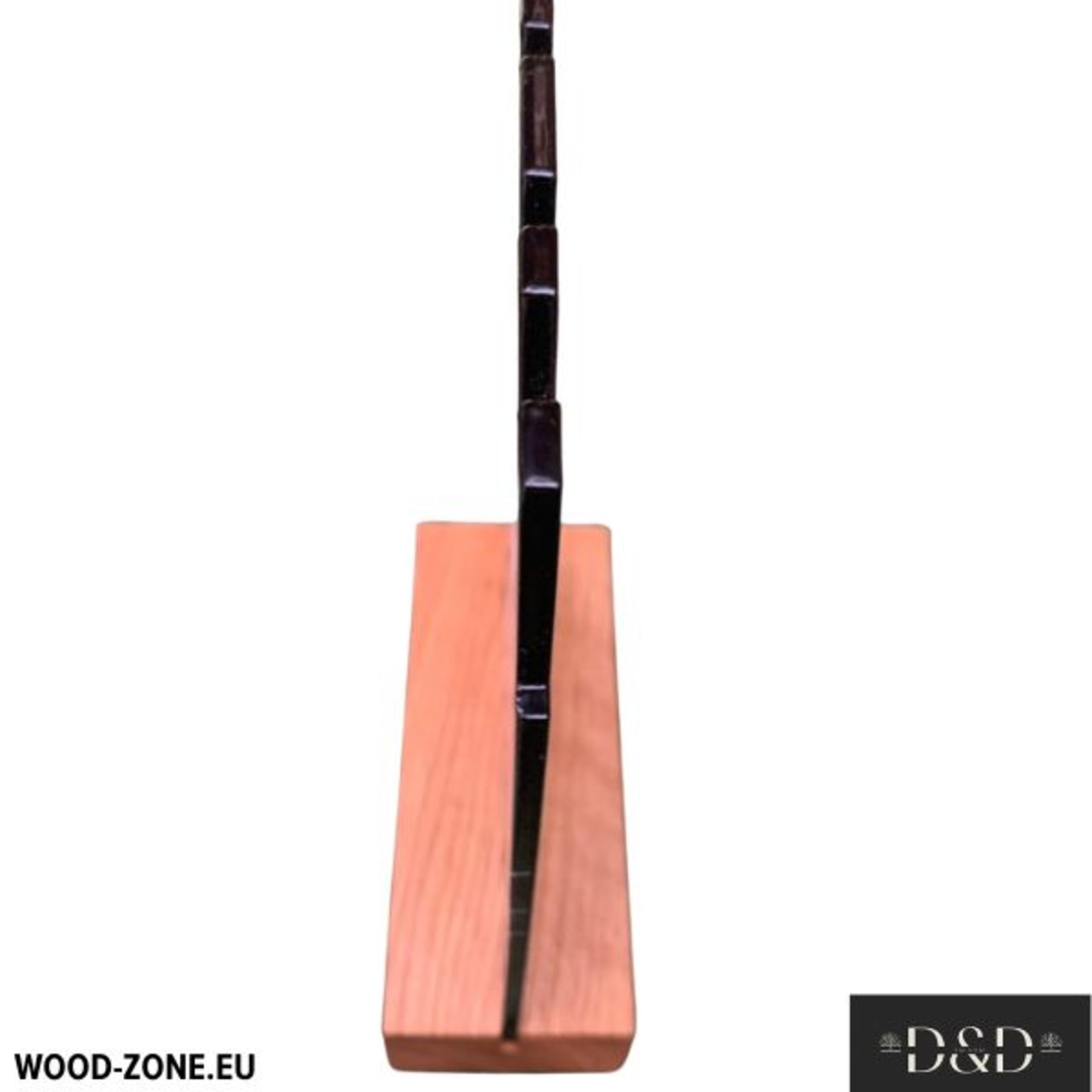 Дървена поставка за метално меню и QR код