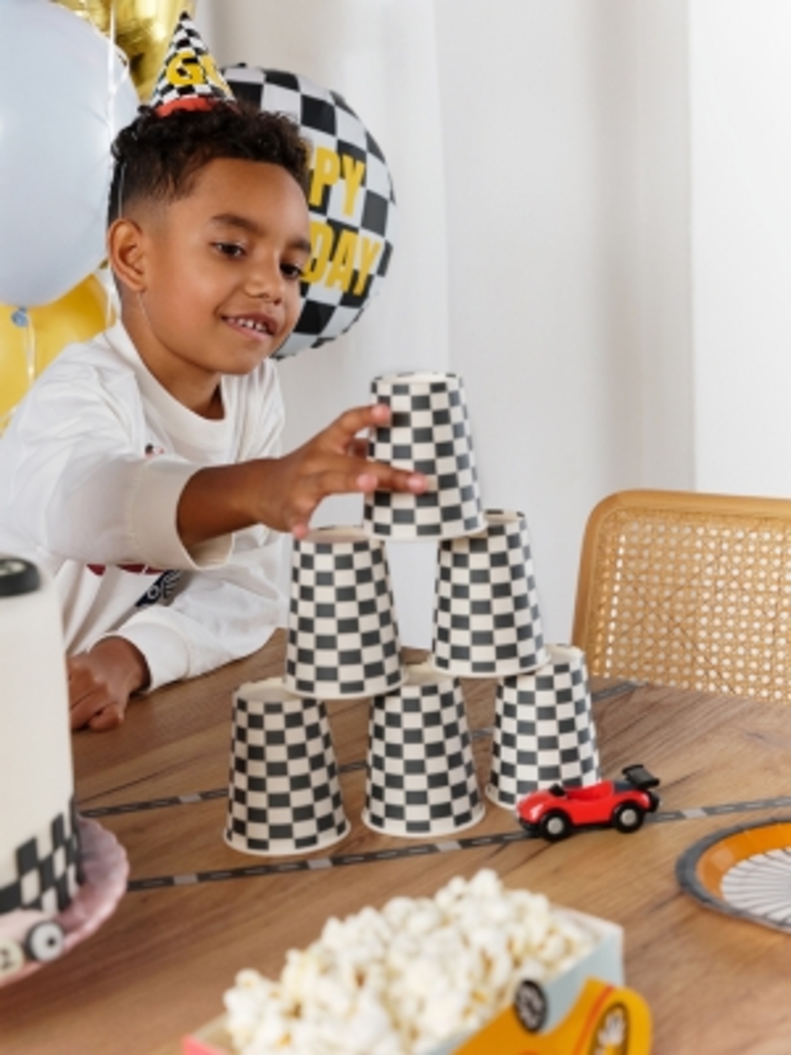 Race cars, Парти чашки