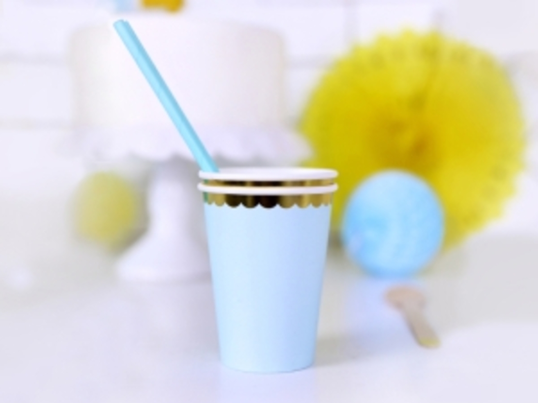 Light Blue, Парти чашки.
