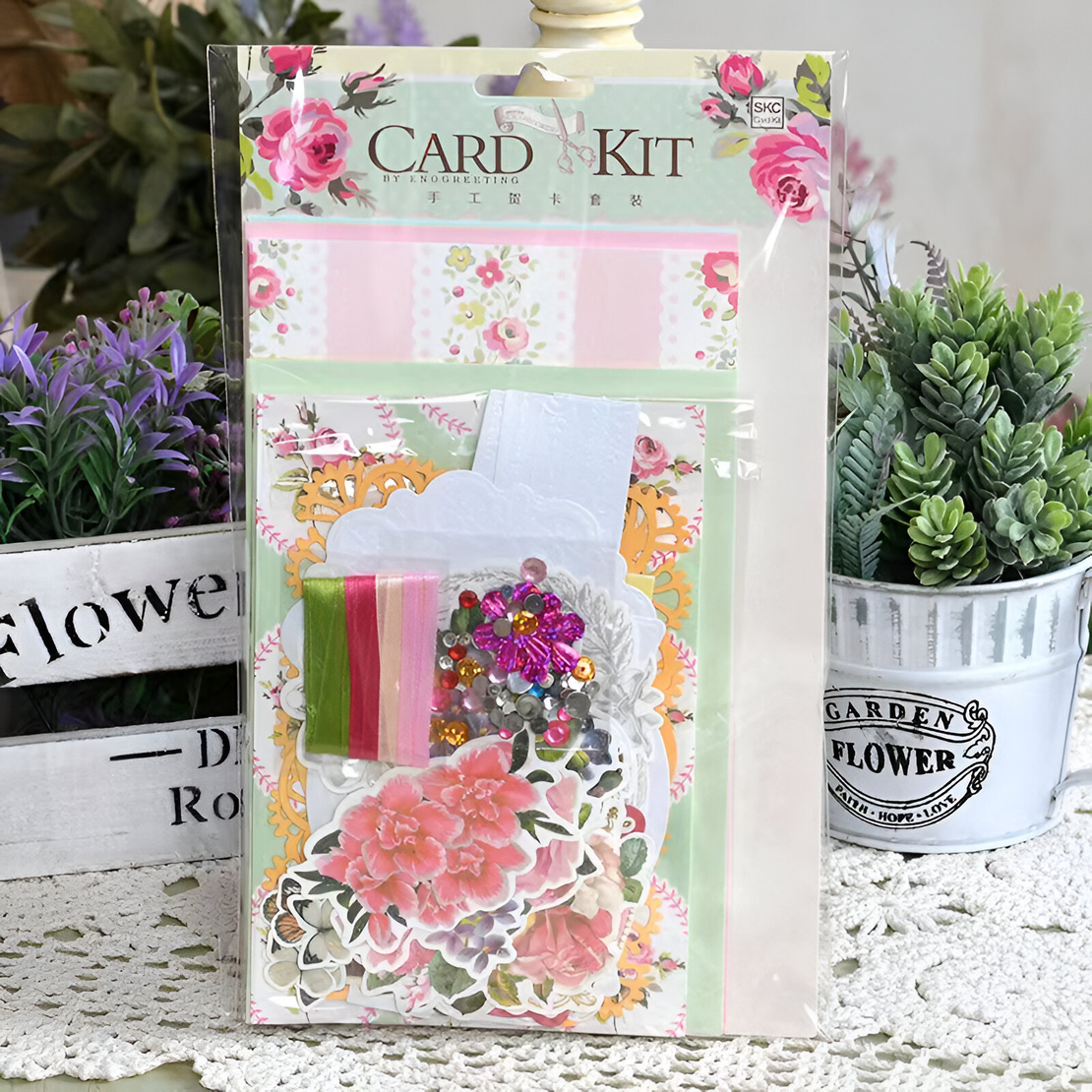 Комплект за ръчно изработване на картички