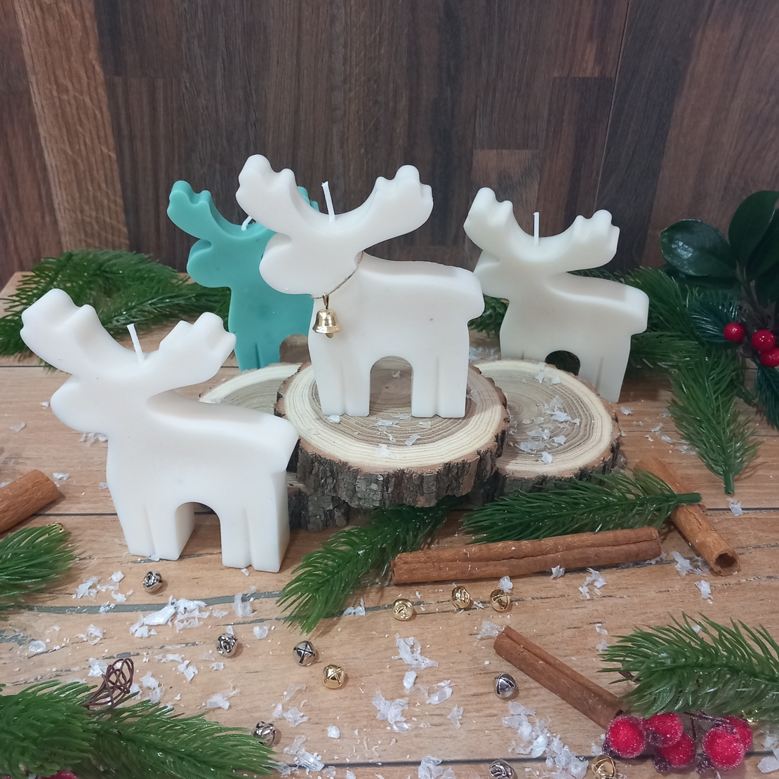Ароматна свещ Коледно еленче - вариант 2