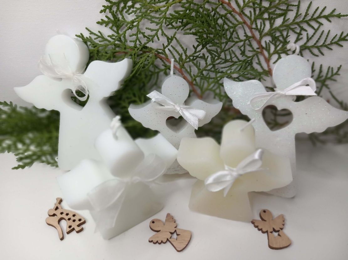 Коледна свещ ангелче малко