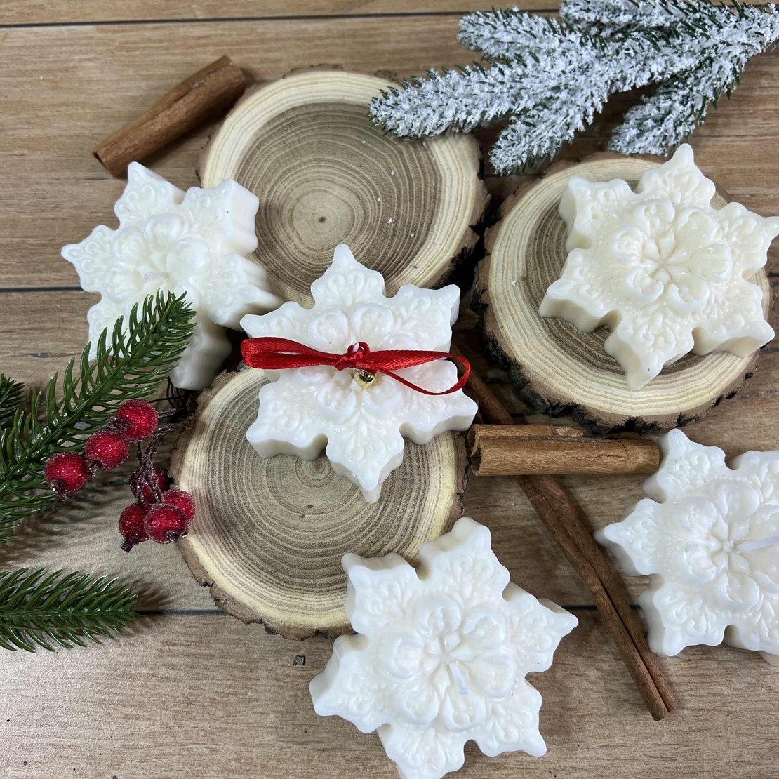 Ароматна свещ  снежинка 